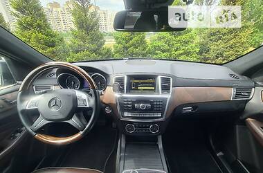 Mercedes-Benz M-Class 2.1 2012