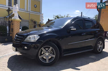 Mercedes-Benz M-Class 2005