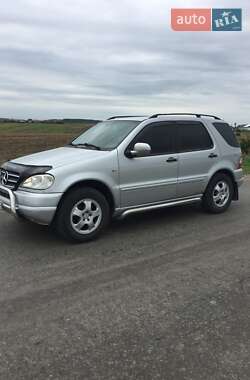 Mercedes-Benz M-Class 2000