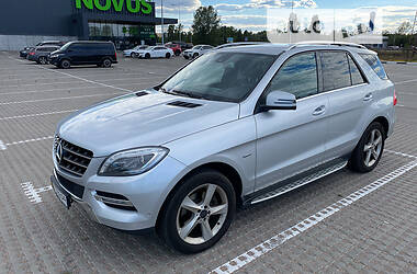 Mercedes-Benz M-Class  2012