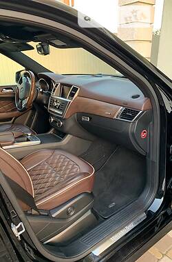 Mercedes-Benz M-Class 2012