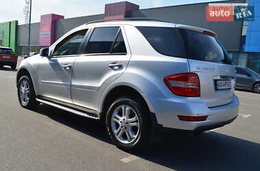 Mercedes-Benz M-Class  2011