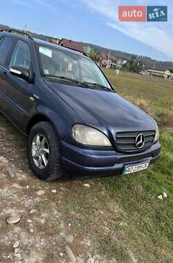 Mercedes-Benz M-Class  2001