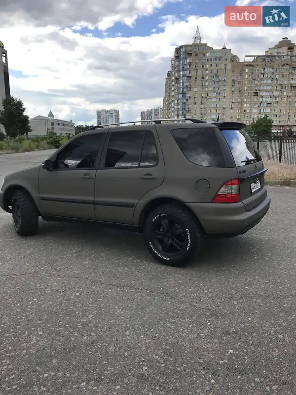 Mercedes-Benz M-Class