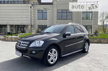 Mercedes-Benz M-Class  2009