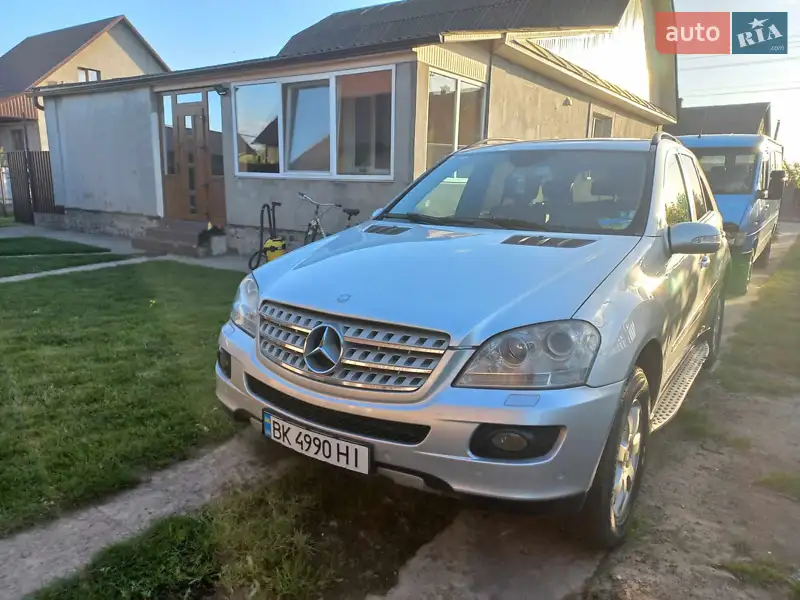 Mercedes-Benz M-Class
