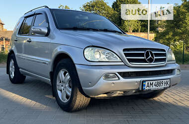 Mercedes-Benz M-Class  2005