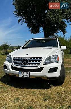 Mercedes-Benz M-Class 2011