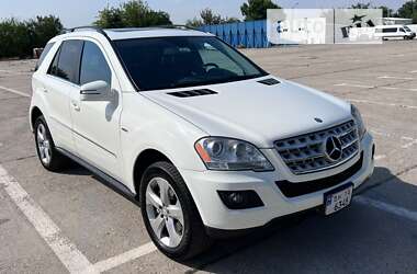 Mercedes-Benz M-Class  2011