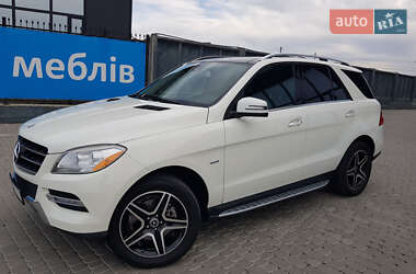 Mercedes-Benz M-Class  2011