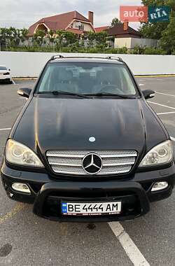 Mercedes-Benz M-Class  2004