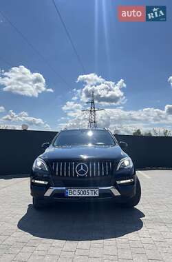 Mercedes-Benz M-Class 2012