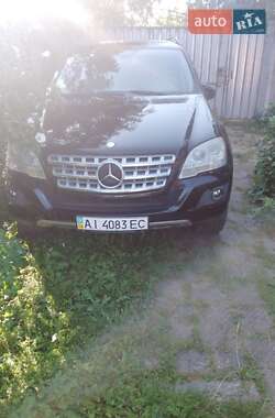 Mercedes-Benz M-Class  2010
