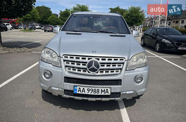Mercedes-Benz M-Class 2011