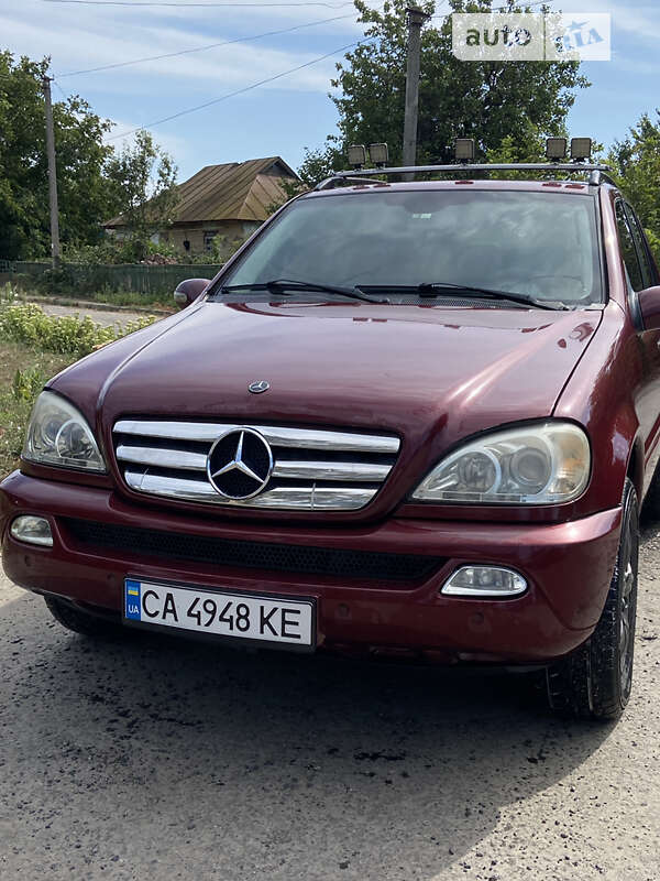 Mercedes M-Class 2001 року в Полтаві