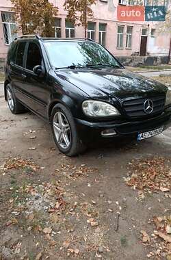 Mercedes-Benz M-Class  2005