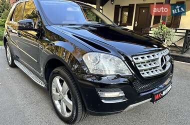 Mercedes-Benz M-Class  2010