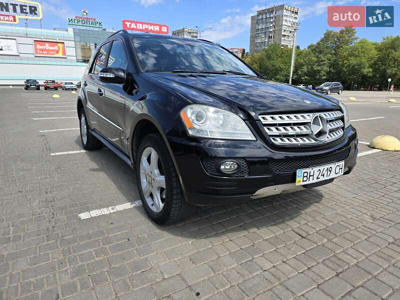 Mercedes-Benz M-Class