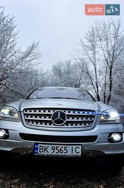 Mercedes-Benz M-Class  2008