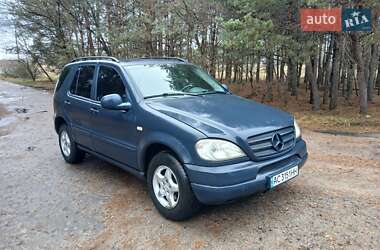 Mercedes-Benz M-Class  2000