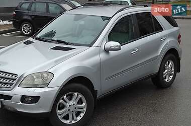 Mercedes-Benz M-Class 2006