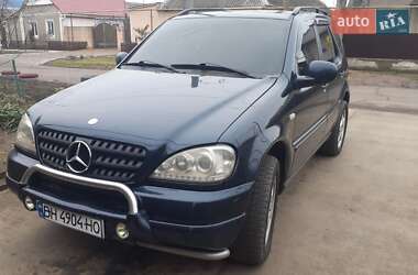 Mercedes-Benz M-Class 1999
