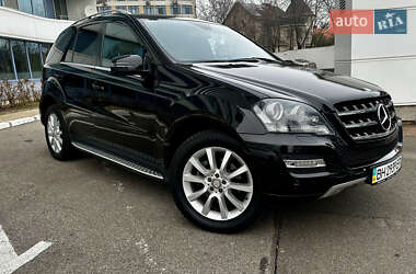 Mercedes-Benz M-Class  2010