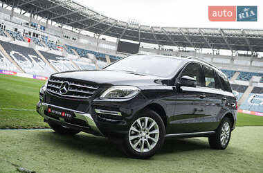 Mercedes-Benz M-Class  2015