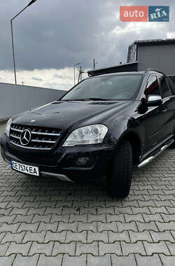 Mercedes-Benz M-Class  2009
