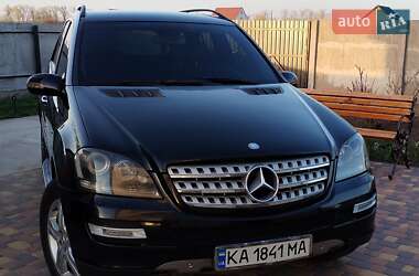 Mercedes-Benz M-Class  2005