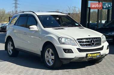 Mercedes-Benz M-Class 2010