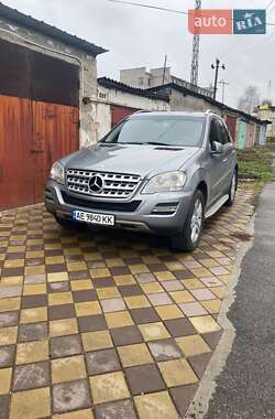 Mercedes-Benz M-Class  2011