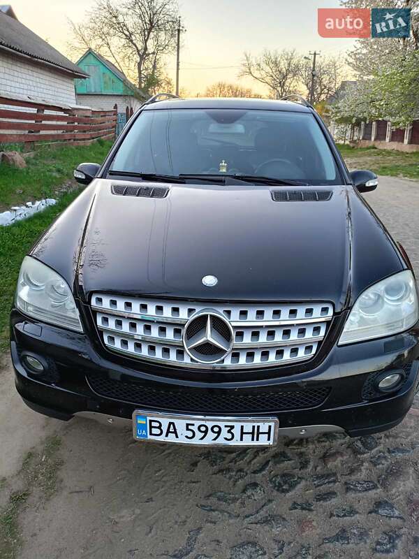 Mercedes-Benz M-Class
