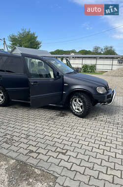 Mercedes-Benz M-Class  2000