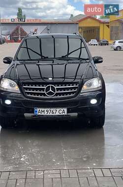Mercedes-Benz M-Class  2005