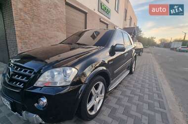 Mercedes-Benz M-Class  2010