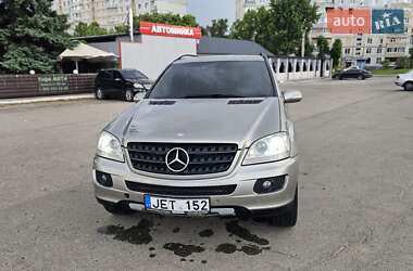 Mercedes-Benz M-Class  2006