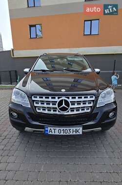 Mercedes-Benz M-Class  2010