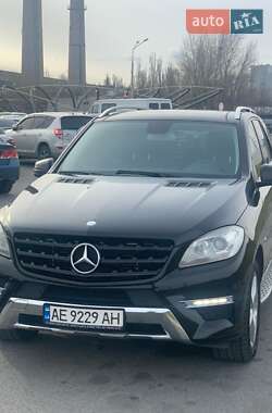 Mercedes-Benz M-Class  2011