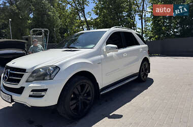 Mercedes-Benz M-Class 2011
