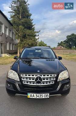Mercedes-Benz M-Class  2011