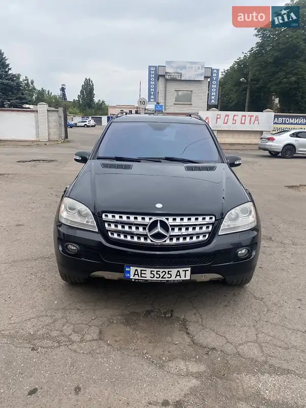 Mercedes-Benz M-Class