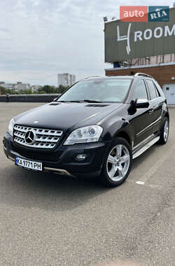 Mercedes-Benz M-Class  2009