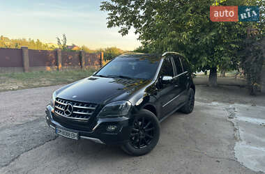 Mercedes-Benz M-Class  2010