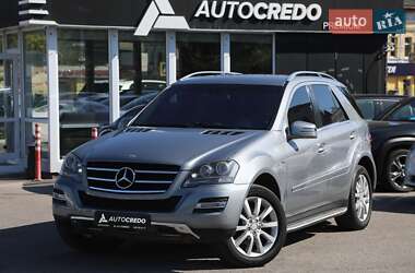 Mercedes-Benz M-Class  2011