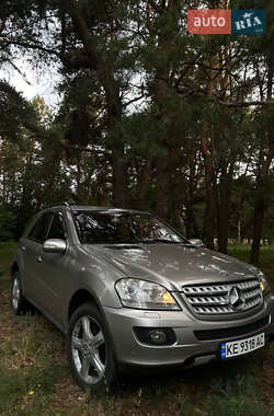 Mercedes-Benz M-Class  2008