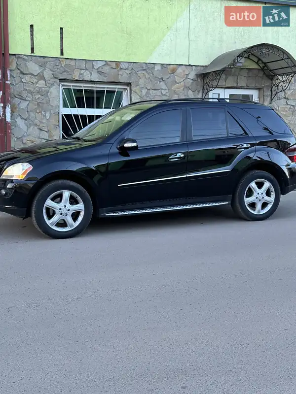 Mercedes-Benz M-Class