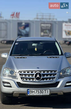 Mercedes-Benz M-Class 2009