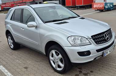 Mercedes-Benz M-Class  2006