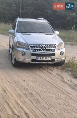Mercedes-Benz M-Class 2009